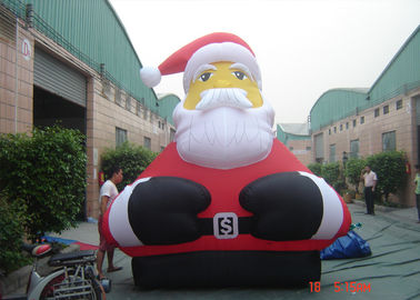 Reuzekerstmis Modieuze Kerstmis Reuze Openlucht Opblaasbare Santa For Advertising