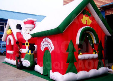 De aangepaste Vrolijke Decoratie van Kerstmis Opblaasbare Santa Claus Bouncy Castle For Xmas