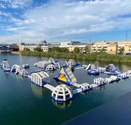 OEM 0.9mm PVC opblaasbaar waterpark Games Floating Aqua Park