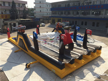 Van het Extreme Inflatable Run Large het Themaslag de Piraatschip van Barry - omhoog Hinderniscursus