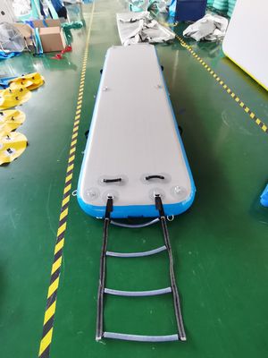 20cm Dikke Dalingssteek die Opblaasbare Dokken met Ladder drijven