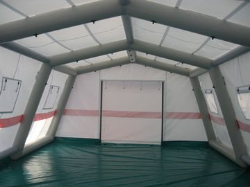 De traditionele Witte Opblaasbare Tent van de het Ziekenhuiskleur, 0.65mm Opblaasbare de Noodsituatietent van pvc