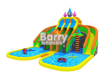 De grappige namen van het kasteel opblaasbare pretpark met pool en opblaasbaar drijvend speelgoed