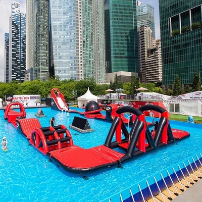 Gelaste naden opblaasbare waterobstakel gigantisch drijvend waterpark op raam zwembad