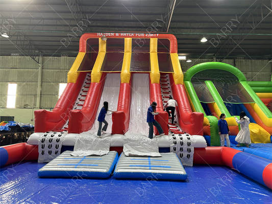 Buitengrote springhuis volwassenen kinderen pvc glijbaan met zwembad opblaasbaar waterpark voor plezier pretpark