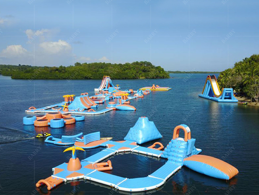 Blow-up waterpark met duurzame kenmerken Vervoer via de lucht