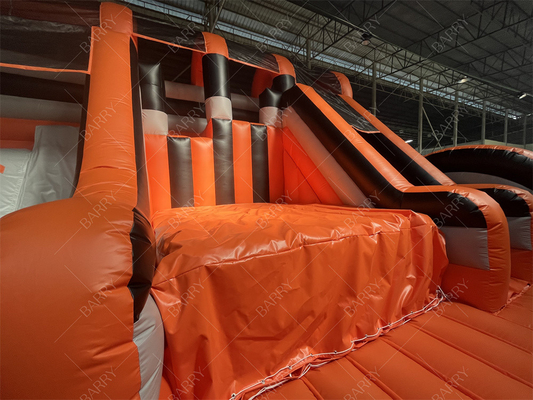 Commerciële kinderen Indoor speeltuin Set opblaasbaar pretpark met sport spel