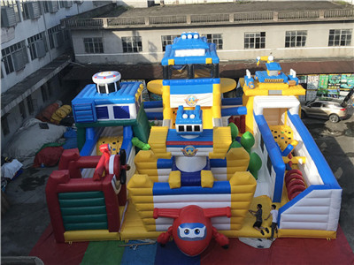 Super Wings Bounce Playground Theme Park Cartoon Indoor opblaasbare speeltuin