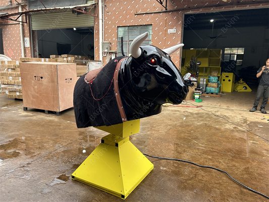 Opblaasbare mechanische stierenrij voor volwassenen - Red Rodeo Simulator