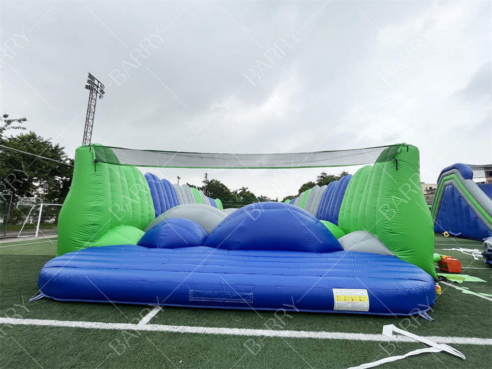Buiten carnaval reusachtige hindernisbaan springen rond 5k Bouncy Castle Run voor commercieel gebruik