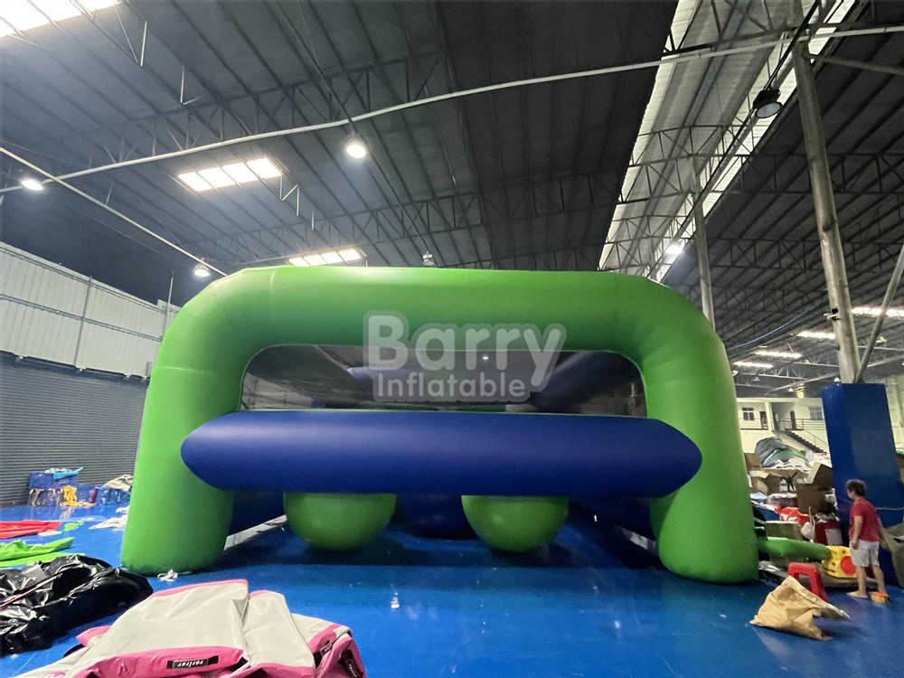 Outdoor sport spel 5 kilometer barrière opblaasbare 5k run obstakelbaan grote ballen voor commercieel evenement