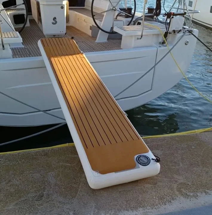 Buiten DWF + EVA materiaal opblaasbaar ponton gangpad Jet Ski Floating Platform Docks