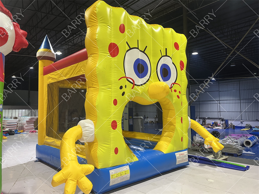 Cartoon PVC opblaasbaar kasteel Fun Bounce House Voor pretparken of feesten