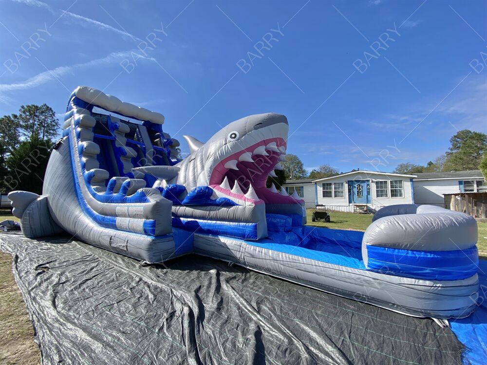 Indoor Outdoor Castillo opblaasbare uitsmijter haai thema glijbaan met zwembad opblaasbaar water dubbele glijbanen voor kinderen