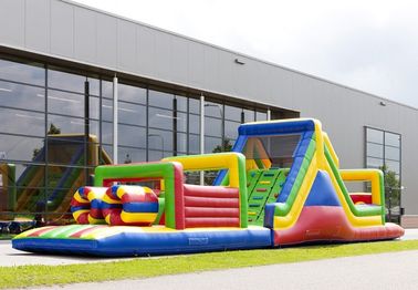 17.5m van de de Hinderniscursus van de Jonge geitjes de MultidieKleur Kastelen van Bouncy voor Pret in werking worden gesteld