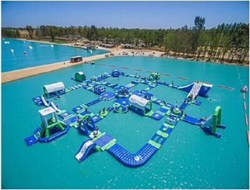 Reuze Volwassen Opblaasbare Commerciële Opblaasbare het Waterpret van het Waterpark voor Meer