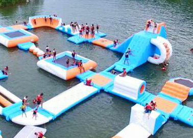 Het grootste Binnen Openluchtpark van het Eilandwater voor Familie, de Drijvende Hindernis van Strandwaterpark