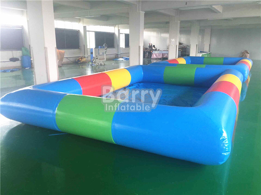 De lichtblauwe Pool van het Kleuren Draagbare Water met Opblaasbaar Speelgoed 4x6m