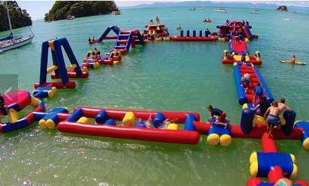 Giant Island opblaasbaar waterpark opblaasbare drijvende waterslippen anti UV