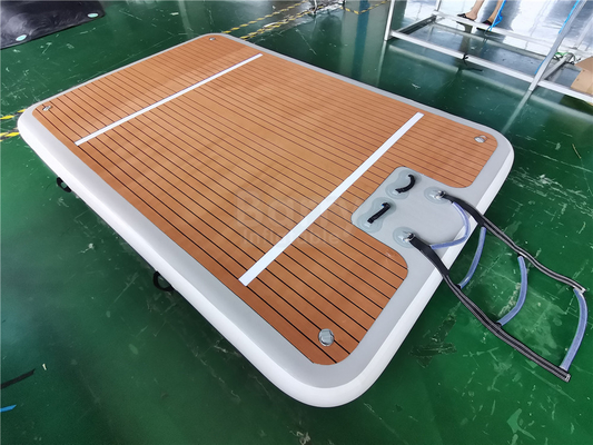 Gepersonaliseerd logo opblaasbaar ponton opblaasbaar waterplatform dok met ladder