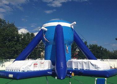 De vrije Opblaasbare Interactieve Spelen van Klimb, Grote Blauwe 28ft Opblaasbare het Beklimmen Muur