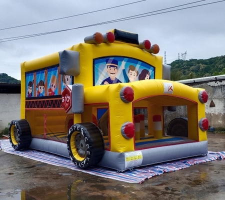 De Uitsmijter van de schoolbus Opblaasbaar het Springen Huis 7mL*5mW*4mH